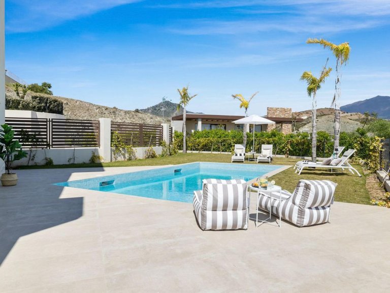 Town House for Sale in Benahavís, Malaga 20