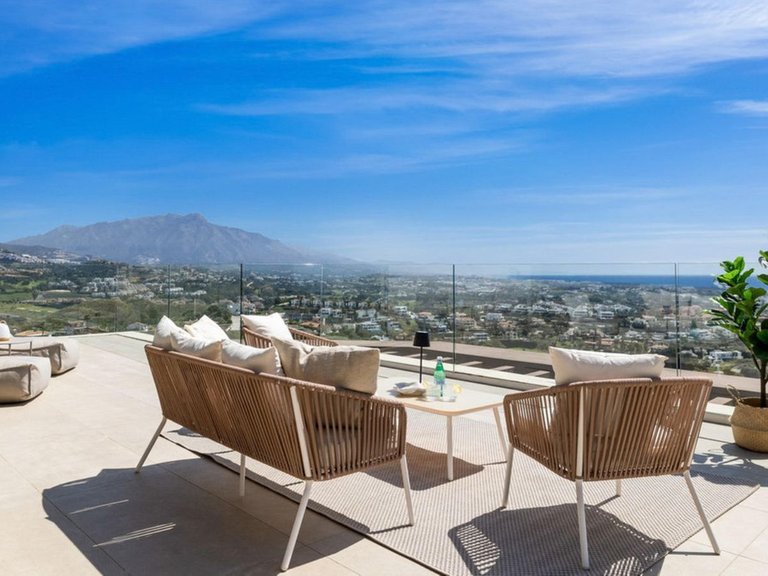 Town House for Sale in Benahavís, Malaga 25