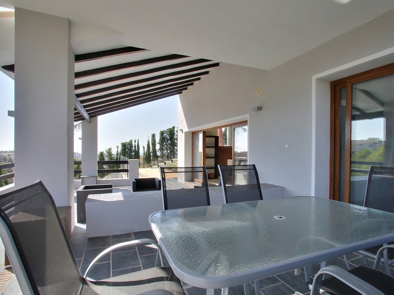 Villa for Sale in New Golden Mile, Malaga 27