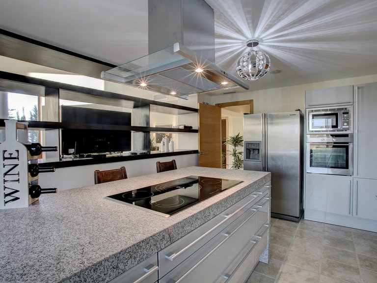 Villa for Sale in New Golden Mile, Malaga 29