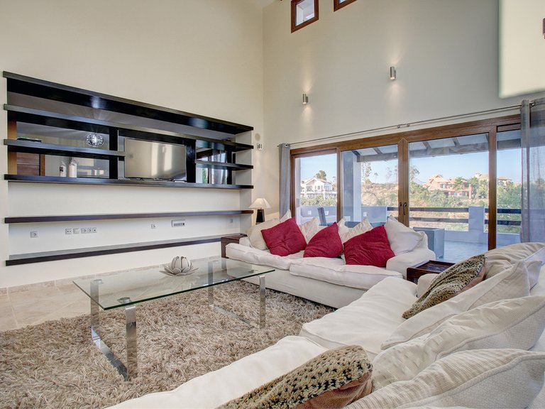 Villa for Sale in New Golden Mile, Malaga 33