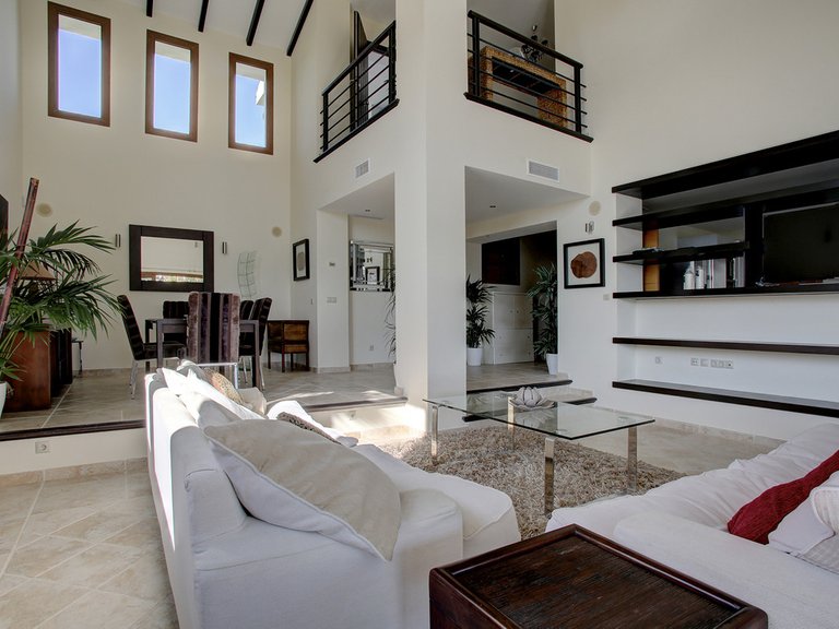 Villa for Sale in New Golden Mile, Malaga 39