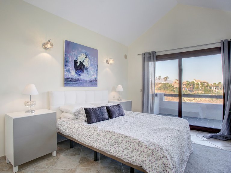 Villa for Sale in New Golden Mile, Malaga 50