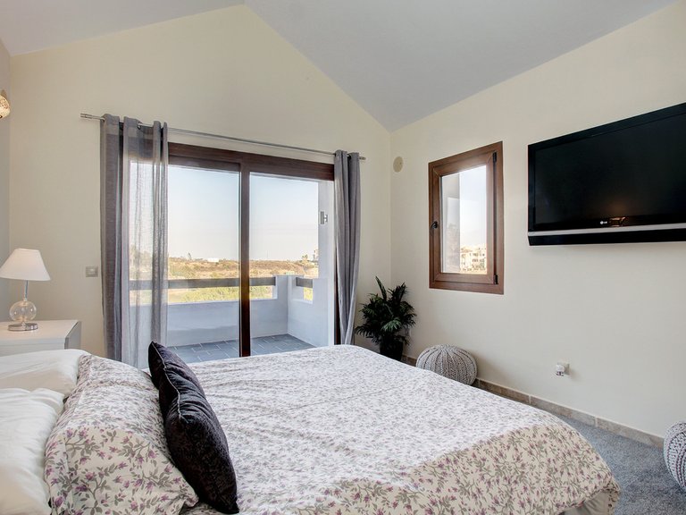 Villa for Sale in New Golden Mile, Malaga 54