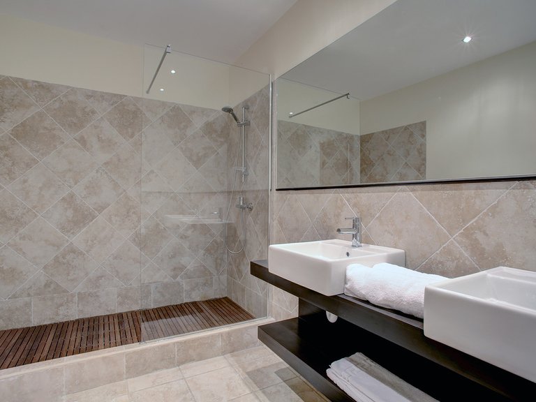 Villa for Sale in New Golden Mile, Malaga 57