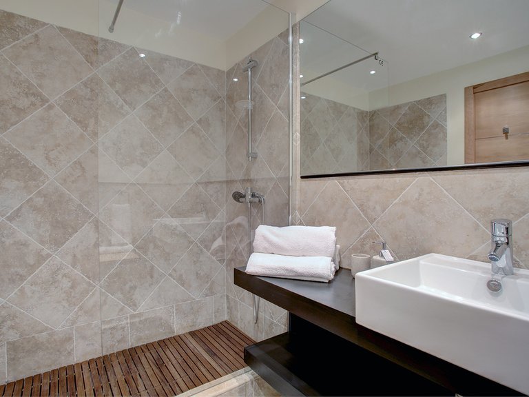 Villa for Sale in New Golden Mile, Malaga 63