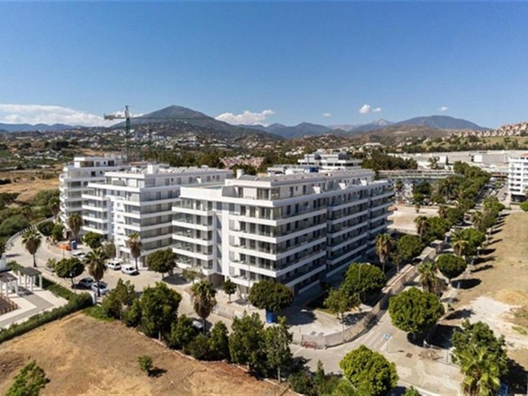 Apartment for Sale in Nueva Andalucía, Malaga 20