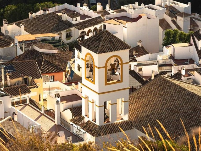 Apartment for Sale in Benahavís, Malaga 9