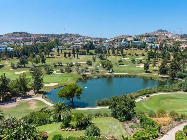 Villa for Sale in Costa del Sol Benahavís, Malaga 1