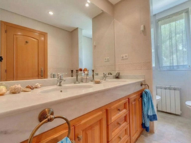 Villa for Sale in Costa del Sol Benahavís, Malaga 19