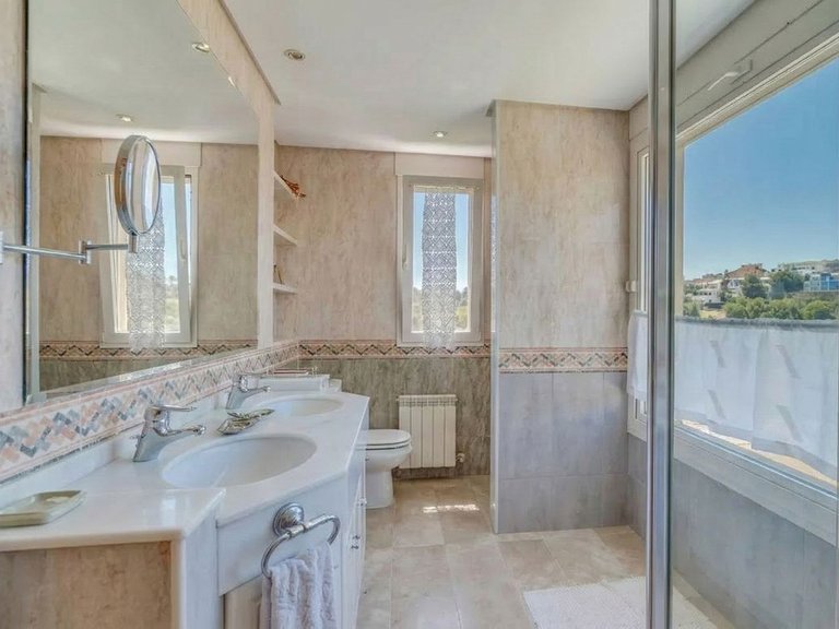 Villa for Sale in Costa del Sol Benahavís, Malaga 23