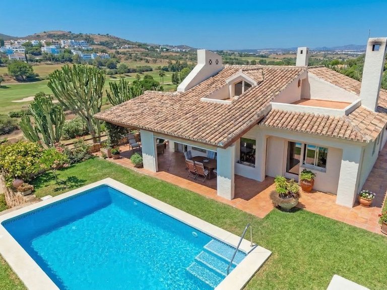 Villa for Sale in Costa del Sol Benahavís, Malaga 4