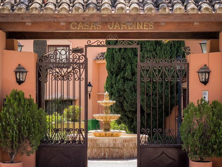 Town House for Sale in The Golden Mile, Malaga 15