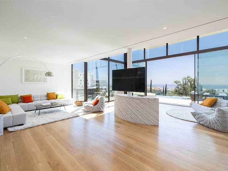 Villa for Sale in Fuengirola, Malaga 5