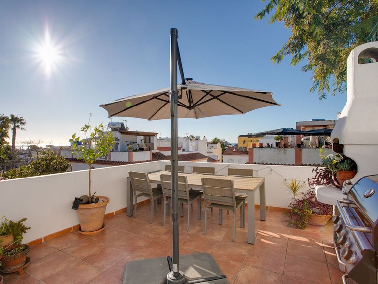 Apartment for Sale in Costa del Sol, Cancelada, Malaga 16