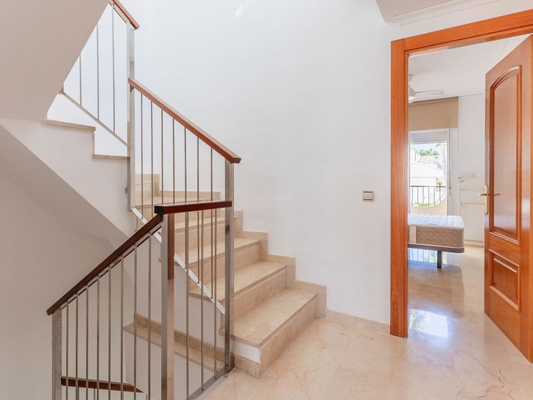 Town House for Sale in El Rosario, Malaga 14