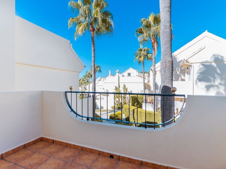 Town House for Sale in El Rosario, Malaga 21
