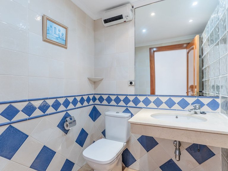 Town House for Sale in El Rosario, Malaga 25