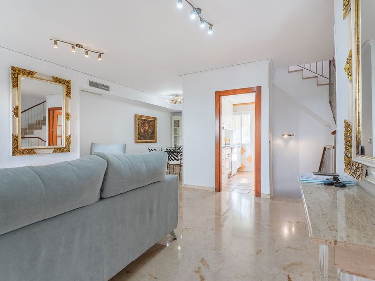 Town House for Sale in El Rosario, Malaga 6