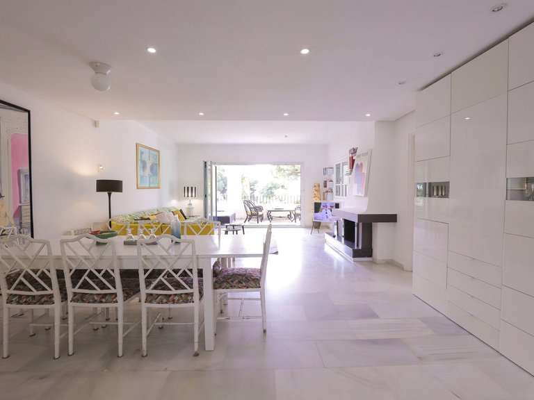 Apartment for Sale in Puerto De Cabopino, Malaga 10