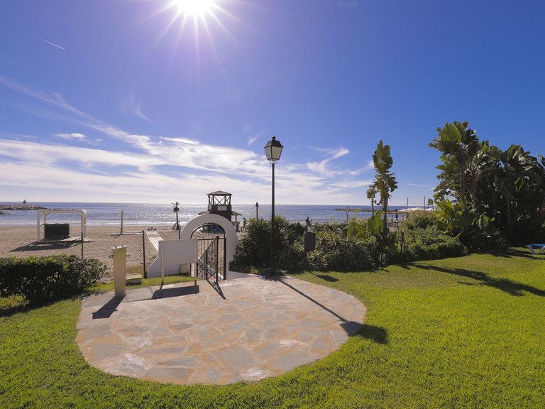 Apartment for Sale in Puerto De Cabopino, Malaga 39