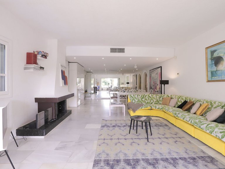 Apartment for Sale in Puerto De Cabopino, Malaga 8