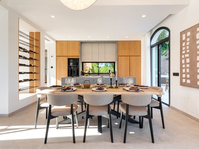 Villa for Sale in Nueva Andalucía, Malaga 17