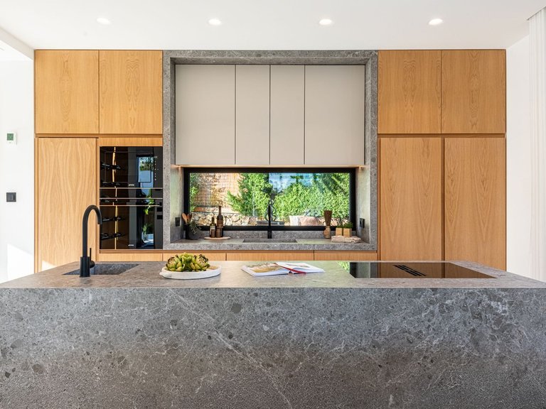 Villa for Sale in Nueva Andalucía, Malaga 18