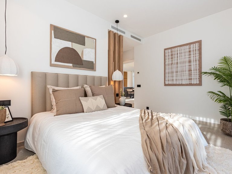 Villa for Sale in Nueva Andalucía, Malaga 30