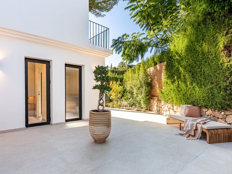 Villa for Sale in Nueva Andalucía, Malaga 45