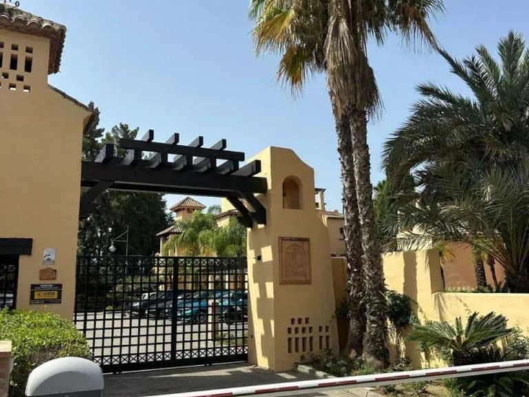 Apartment for Sale in Atalaya, Malaga 2