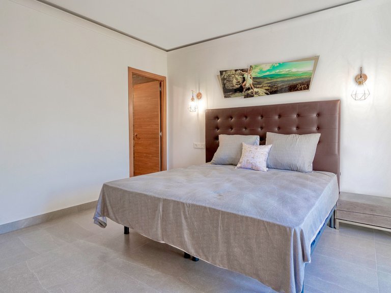 Apartment for Sale in Puerto Banús, Malaga 7