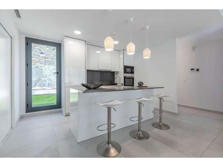 Apartment for Sale in Benahavís, Malaga 8