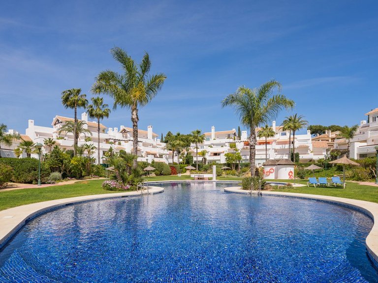 Apartment for Sale in Los Monteros, Malaga 27