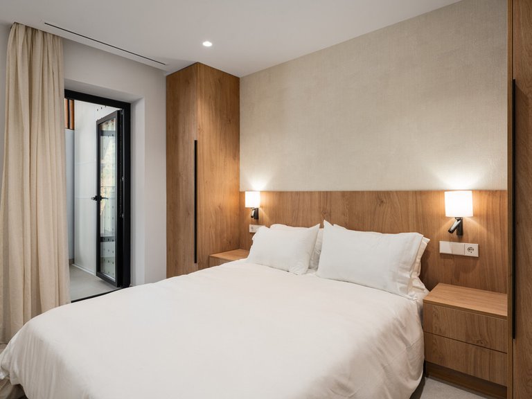 Apartment for Sale in Nueva Andalucía, Malaga 15