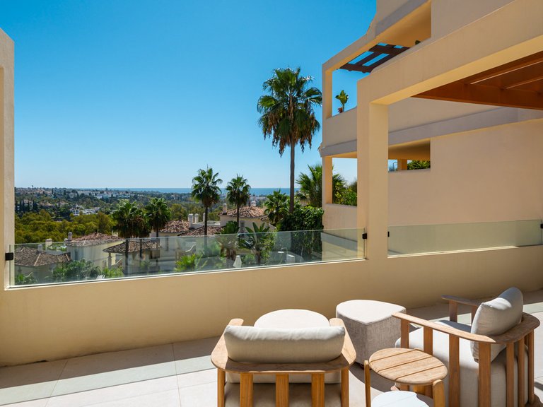 Apartment for Sale in Nueva Andalucía, Malaga 20