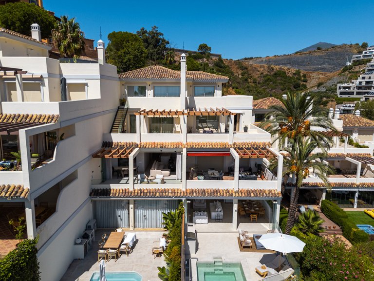 Apartment for Sale in Nueva Andalucía, Malaga 22