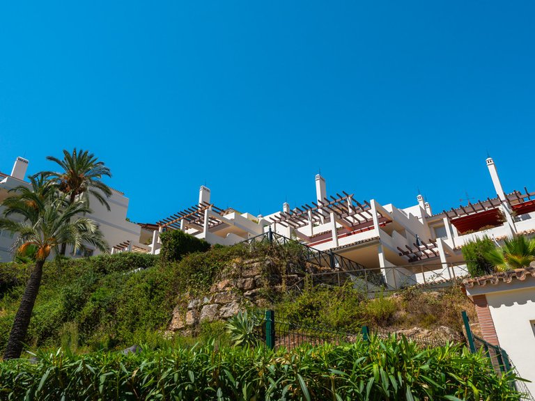 Apartment for Sale in Nueva Andalucía, Malaga 26
