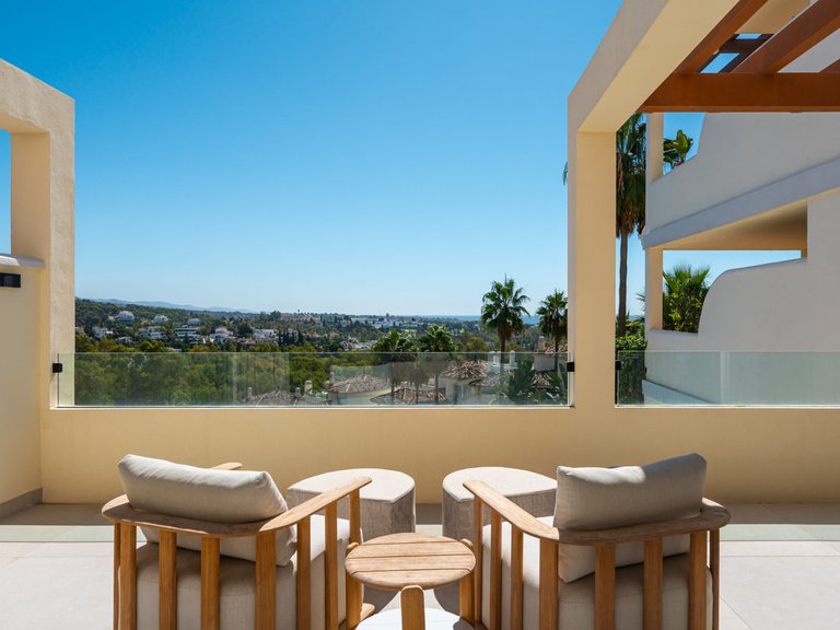 Apartment for Sale in Nueva Andalucía, Malaga 3