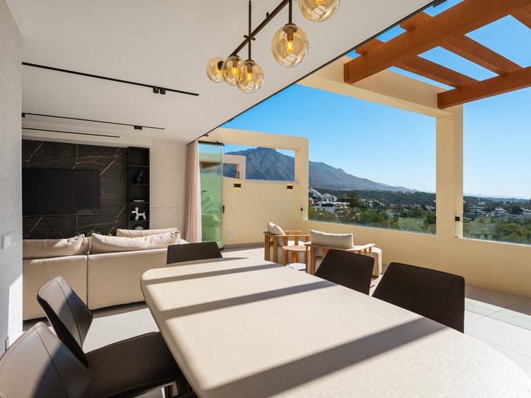 Apartment for Sale in Nueva Andalucía, Malaga 7