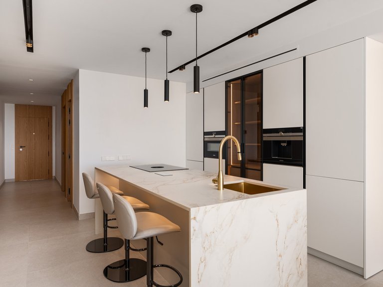 Apartment for Sale in Nueva Andalucía, Malaga 8