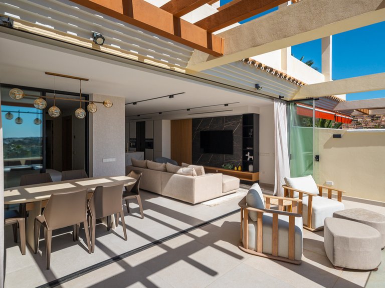 Apartment for Sale in Nueva Andalucía, Malaga 9