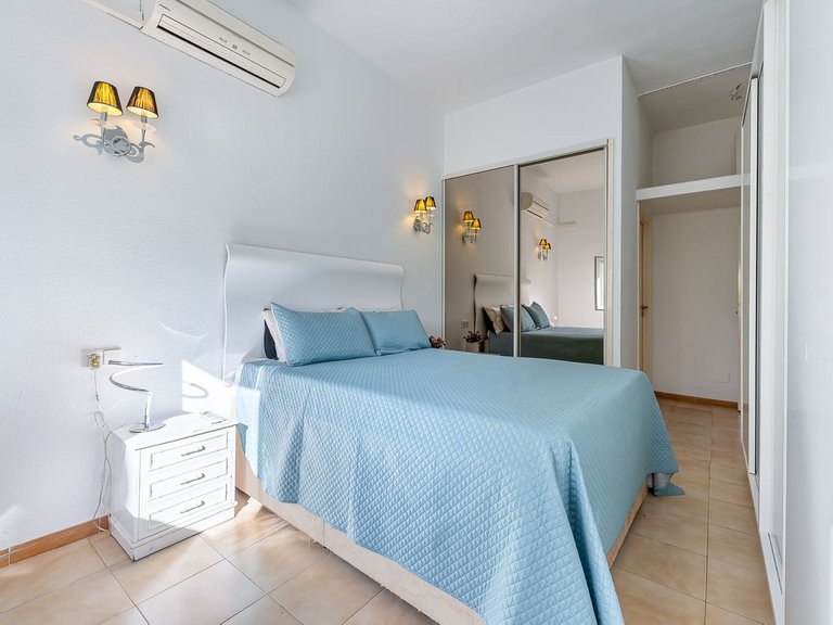 Apartment for Sale in Costa del Sol, Estepona, Malaga 11