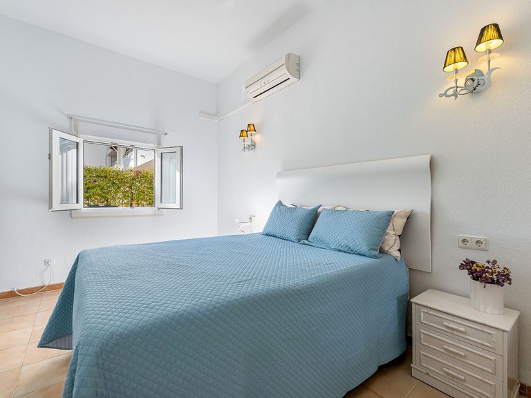 Apartment for Sale in Costa del Sol, Estepona, Malaga 12