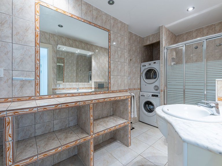 Apartment for Sale in Costa del Sol, Estepona, Malaga 13