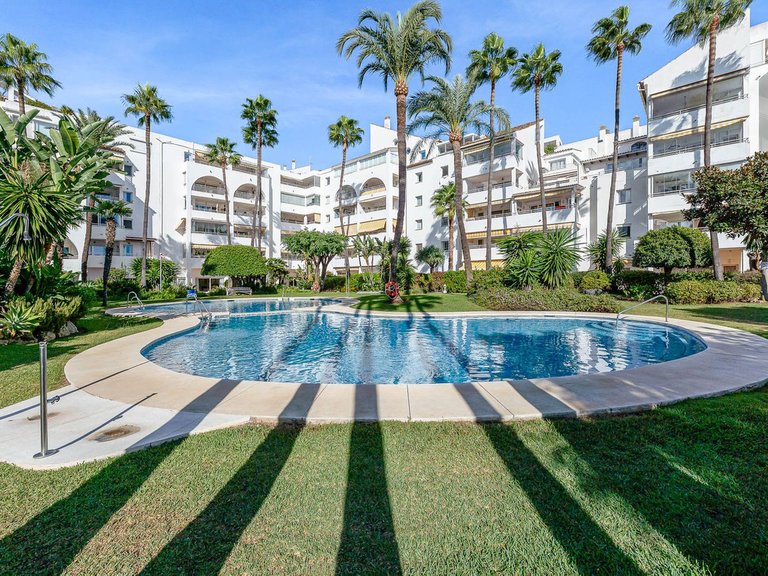Apartment for Sale in Costa del Sol, Estepona, Malaga 18