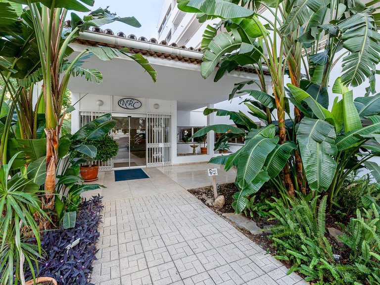 Apartment for Sale in Costa del Sol, Estepona, Malaga 25