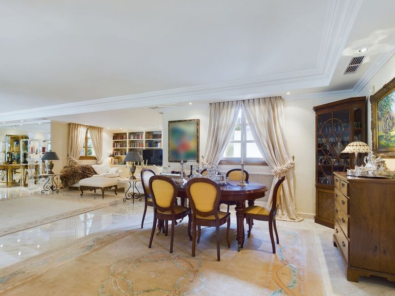 Villa for  in Nueva Andalucía, Malaga 11