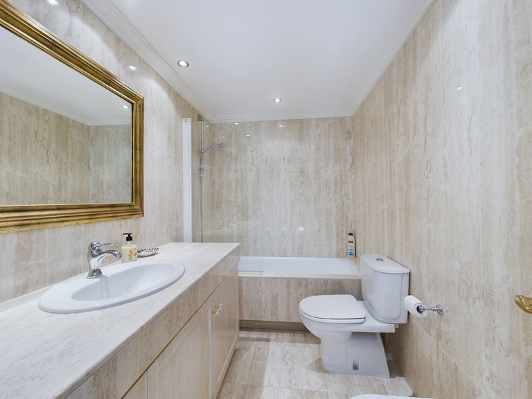 Villa for  in Nueva Andalucía, Malaga 28