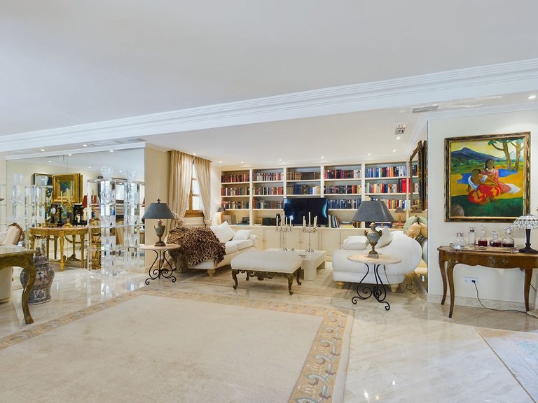 Villa for  in Nueva Andalucía, Malaga 4